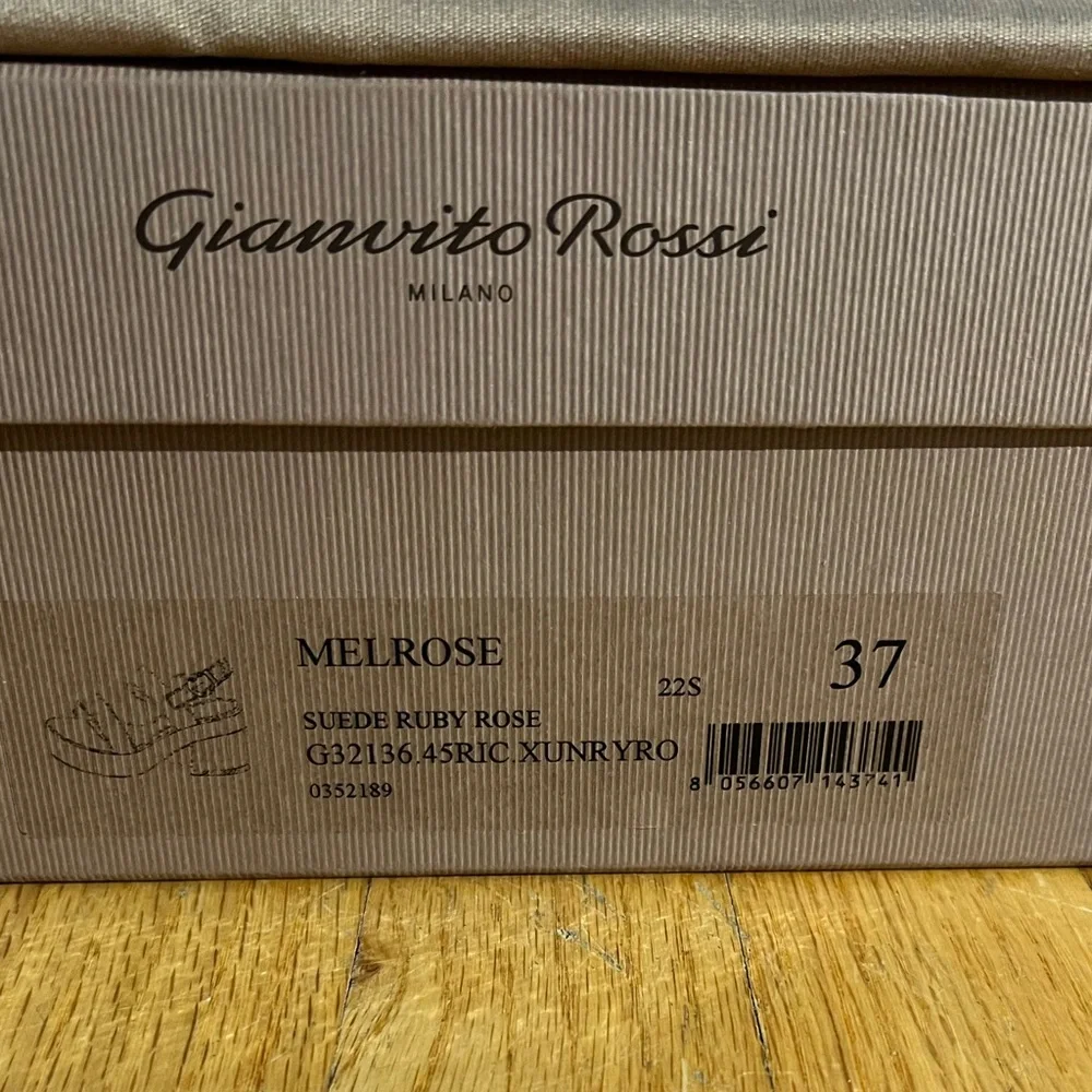 Gianvito Rossi brand new